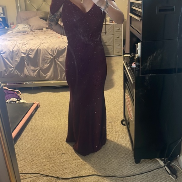 Formal grown - Picture 2 of 3